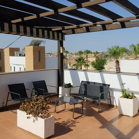 Three-bedroom With Magnificent Pool Next To The Sea And Golf Courses